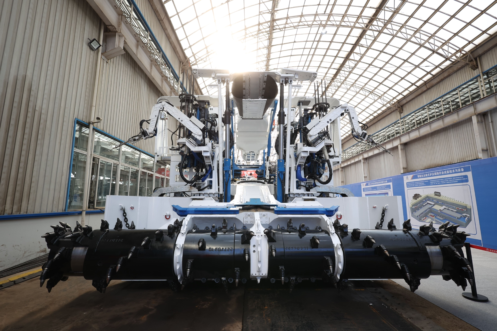 三晋矿科智典矿用掘进装备指南:精准选型与高效操作全解析,让煤矿开采更安全省心 三晋矿科智典矿用掘进装备指南:精准选型与高效操作全解析,让煤矿开采更安全省心